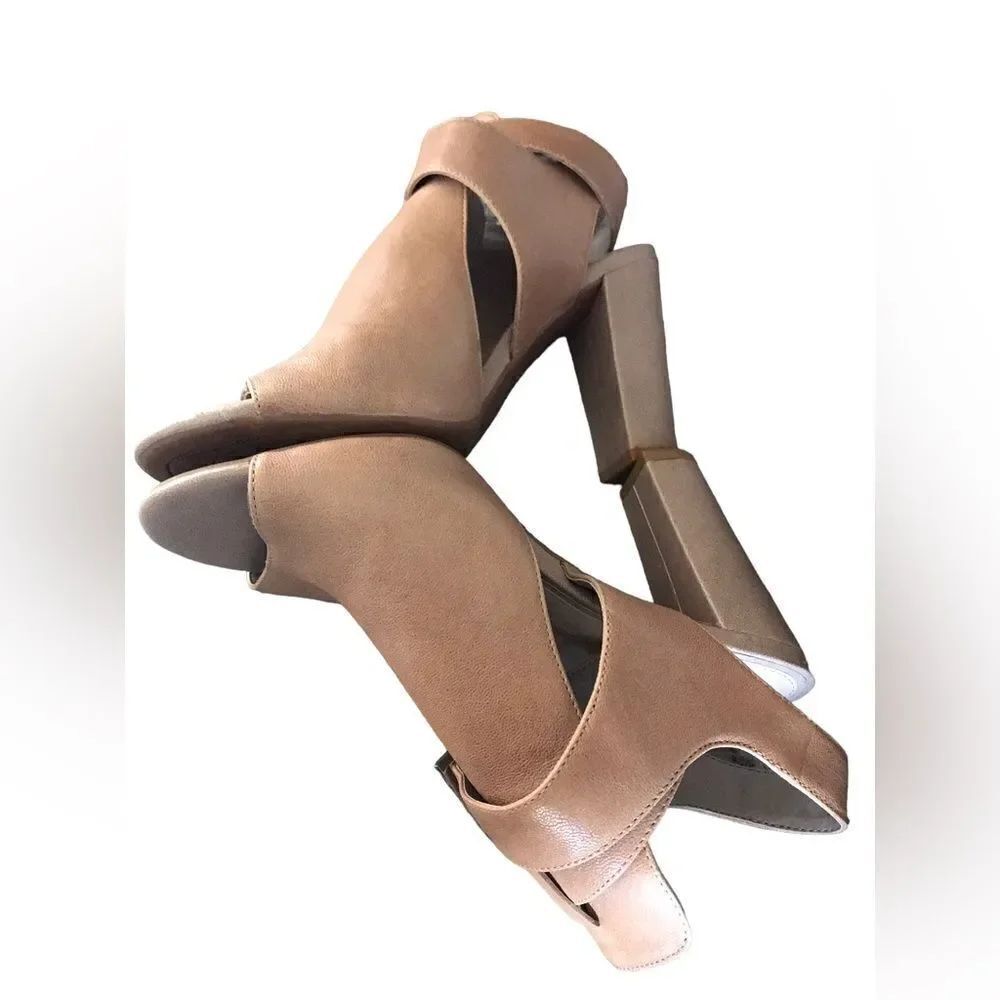 Gianni Bini size 9.5 heeled shoes excellent condition see pics